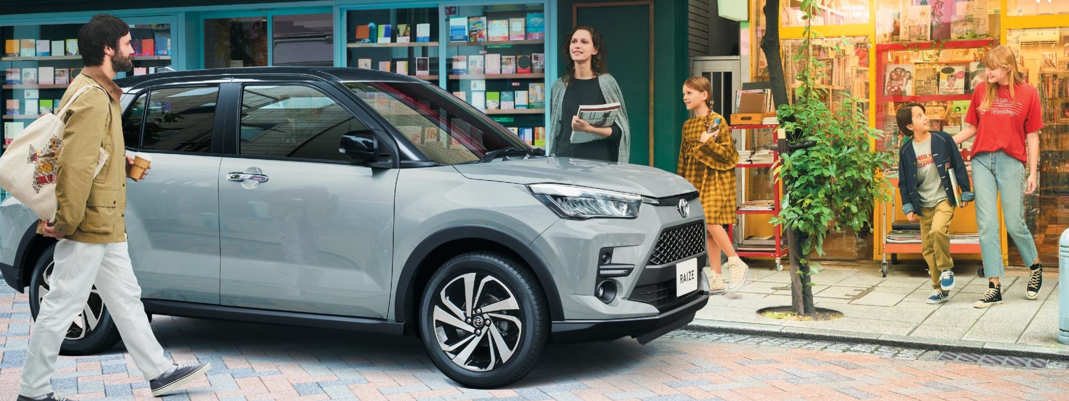 【モデル入り素材】Z（ガソリン・2WD）